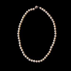 Vintage 18” 1950s Cream Baroque Akoya Pearl Necklace w/14KT Gold & Pearl Closure